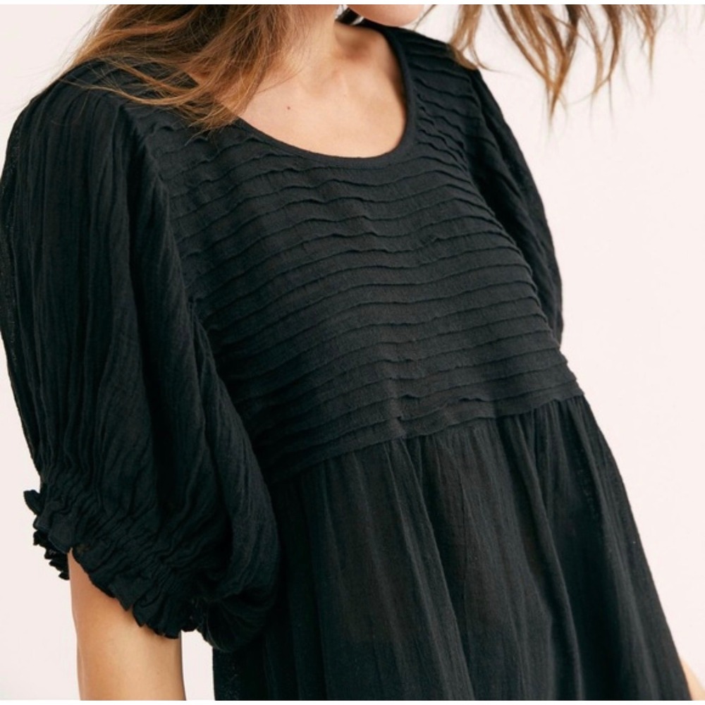 Free People Elsie Tunic Top M Black Pintuck Plt Puff Sleeve Gauze Boho Romantic - Picture 1 of 8